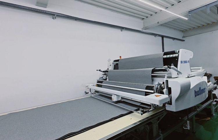 Fabric Cutting Machine